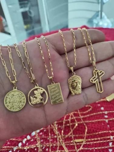 Cordão e Pingente Em Moeda Antiga Idêntica ao Ouro 18K