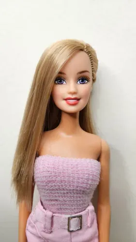 Boneca Barbie Loira com Vestido Rosa