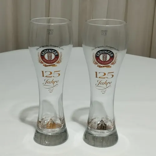 Par de Copos\Taça de cerveja alemã ERDINGER 125 anos