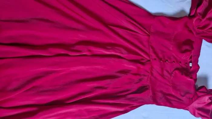 Vestido Vermelho estilo princesa.