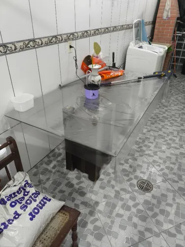 Mesa de vidro 1,70 x 1,00