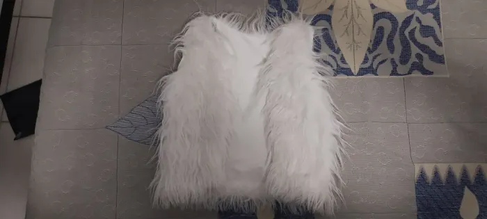Colete peludinho pêlo infantil branco elegante