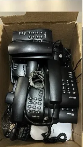 Telefones de escritório Intelbras tenho 9 unidades