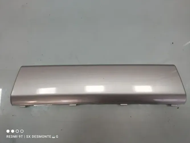 Tampa Central Parachoque C/avaria Range Rover Sport 2011