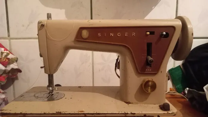 Maquina dr costura singer