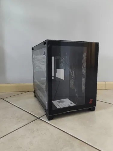 Gabinete DT3 Hyper Tipo Aquário - Lateral e Frontal de Vidro, Preto - NOVO 