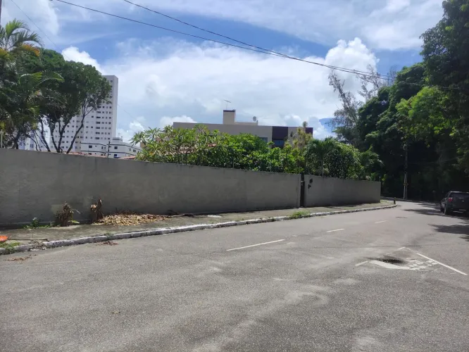 Excelente terreno nos bancários