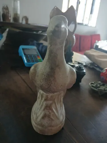 Escultura de Pássaro Decorativa