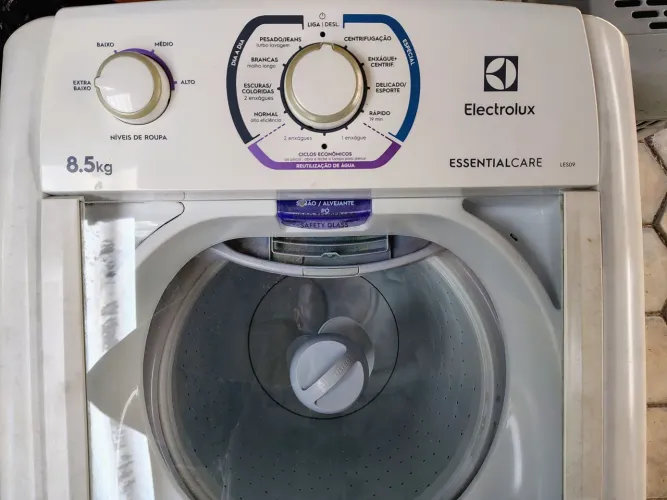 2 máquinas de lavar roupa Eletrolux essencial Care Les09 + Brastemp 8kg