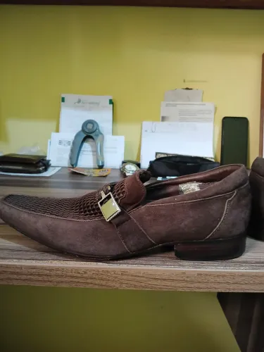 Sapato bico fino