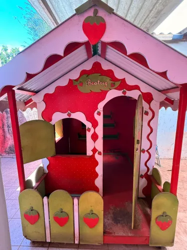 Doação de casa de boneca 