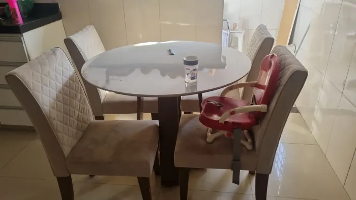 Vendo mesa (barato para sair logo)