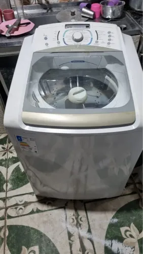 Vendo máquina de lavar roupa Electrolux 15 kg 