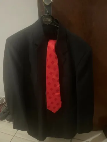 3 TERNOS e 5 CAMISAS
