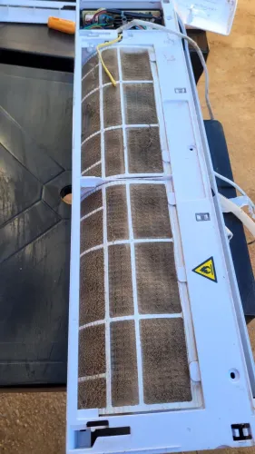 Manutenção, instalação e limpeza de ar condicionado