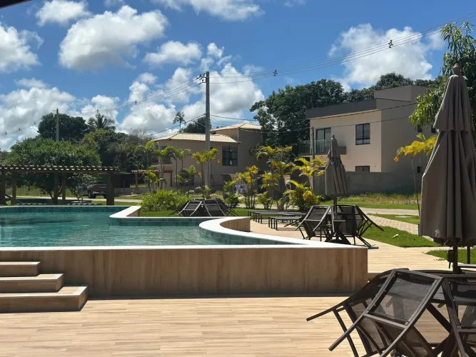 Lote a venda no condomínio casa da torre (7 km de imbassai e praia do forte)