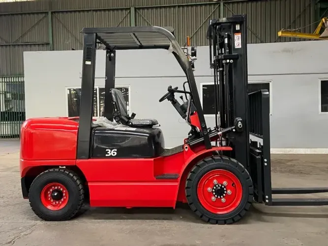 Empilhadeira, Nova, Diesel, 3,6ton, Triplex 4,80m