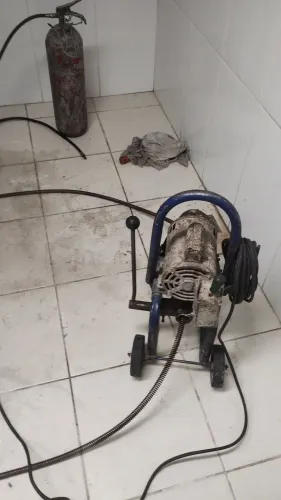 Desentupidora e Dedetizadora perfil