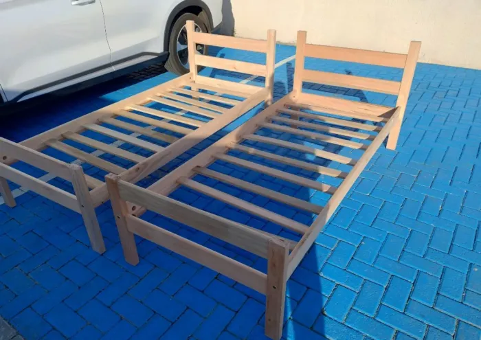 Cama de solteiro novas EUCALIPTO 