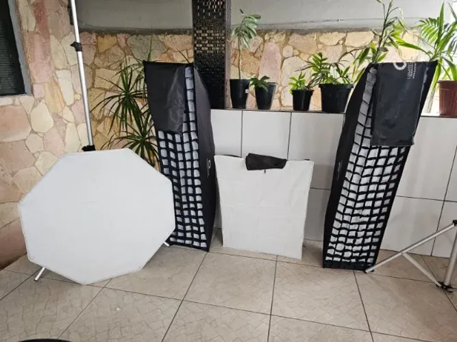 1 softbox (60x90) - 1 octabox (95cm)