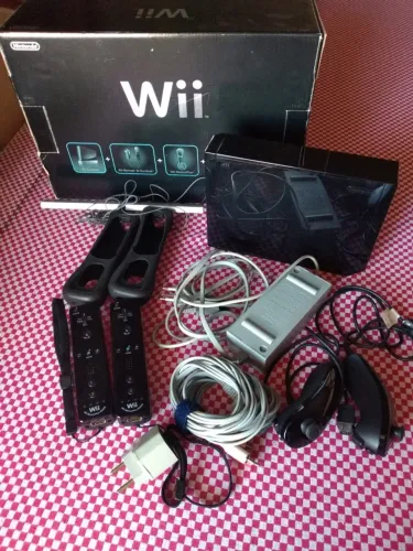 Console Nintendo Wii Completo + 2 jogos