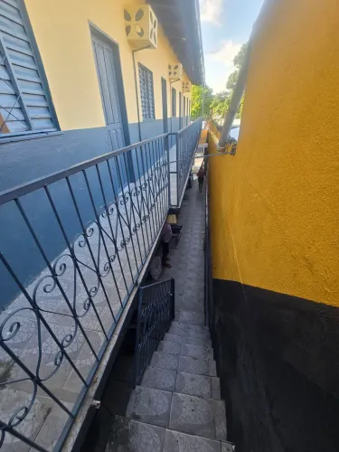 VENDO VILA DE 2 PAVIMENTO NOVO ALEIXO