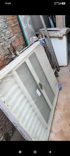 Vendo janelas de alumínio 120x100 Nova no Plástico 2 folhas