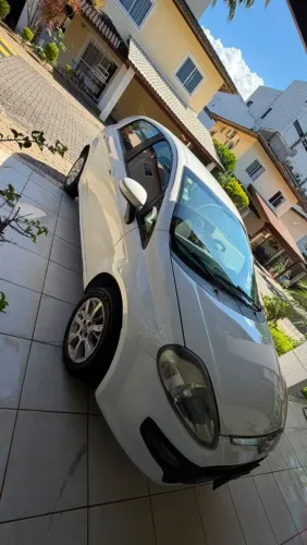 Fiat Punto Attractive 1.4 Fire Flex 8V 5P 2013