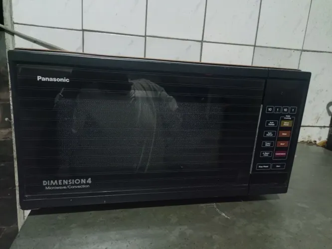 Microondas Panasonic 31 litros gabinete inox