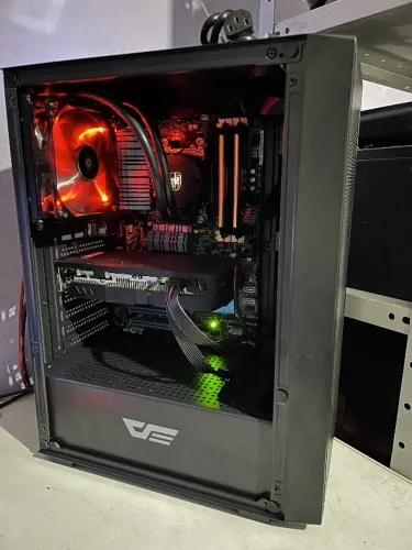 PC Gamer Octa-Core - RX 580 8GB / 16GB RAM / SSD 256GB / Fonte 500W