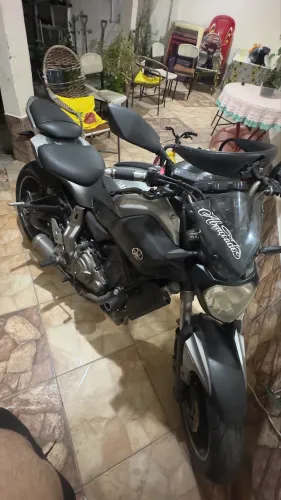 MT07 menos de 30 mil km 