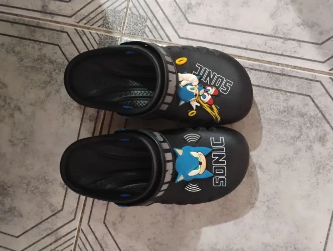 Vende se Crocs infantil Sonic Tam 31