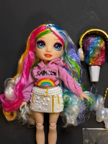 Rainbow High Creative Crystals Amaya Raine