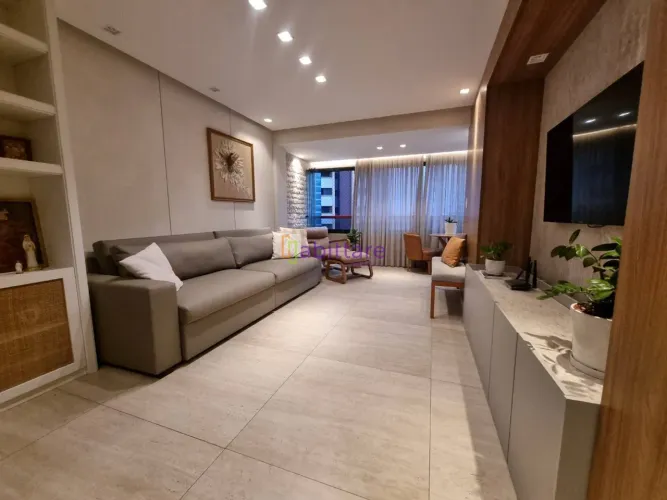 Apartamento reformado no Renascença - 121,04m² 1 suíte + 2 suítes canadenses + suíte de se
