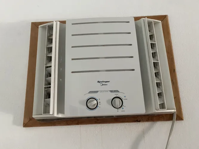 Ar condicionado Spring janela 7,5 btus