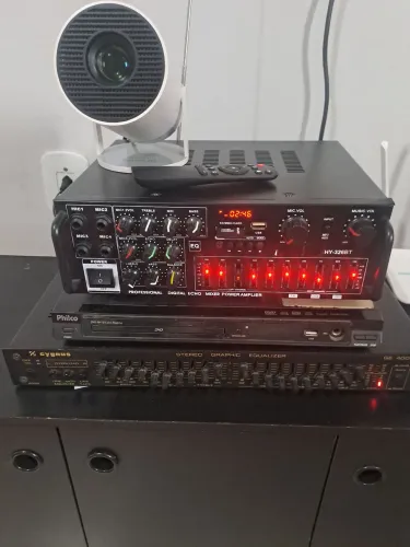 Caixa de som 350wtts RMS com Bluetooth + equipamentos digital + projetor digital
