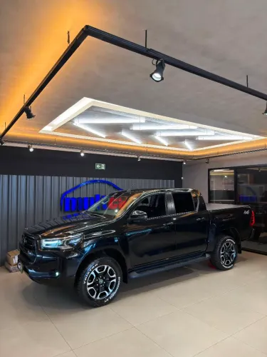 Toyota Hilux CD SRX 4X4 2.8 TDI 16V Diesel Aut. 2023
