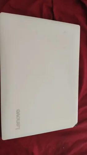 Notebook Lenovo usado pouco tempo