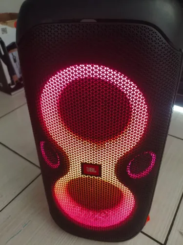 Vendo caixa JBL patybox 110