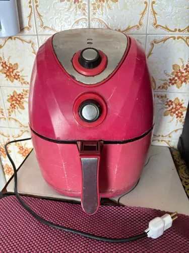Air Fryer usada funcionando perfeitamente - preço bom