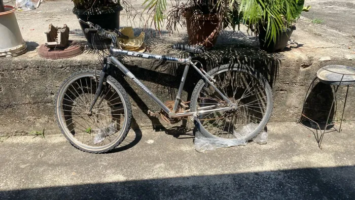 > Bicicleta Aro 26 Ótimo Estado - Preço de Banana
