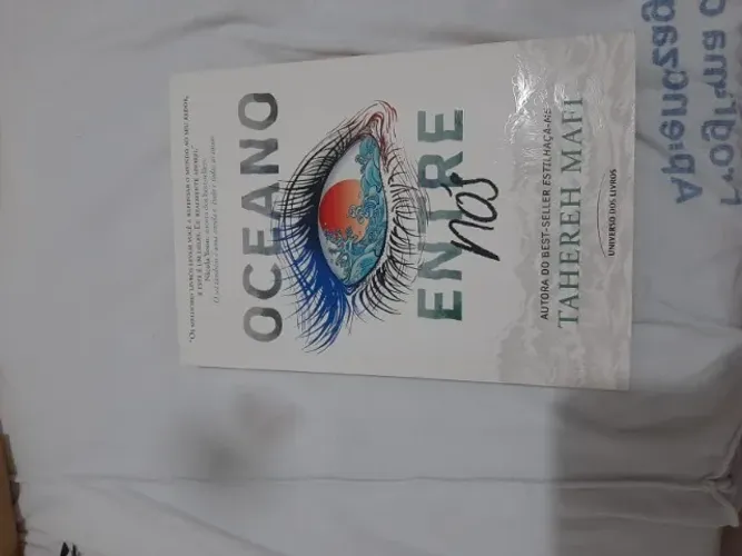 Livro "Oceano entre nós"