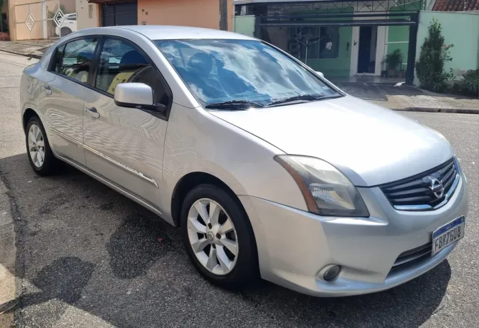 Nissan Sentra S 2.0/ 2.0 Flex Fuel 16V Aut. 2013