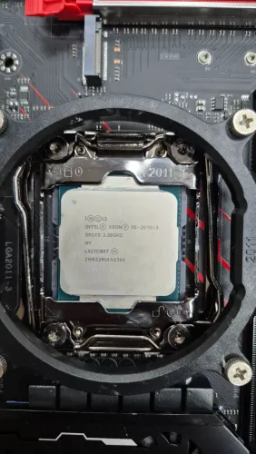 Kit Placa-Mãe X99 + Xeon E5-2667 v4 (3.2GHz)