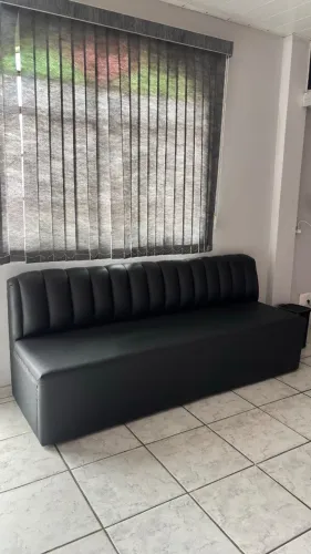 Sofá para salão e barbearia 