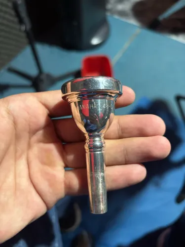 Bocal de trombone calibre fino Yamaha 48-S