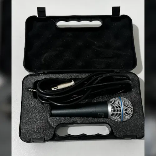 Microfone com fio BLG BA-58 Azu
