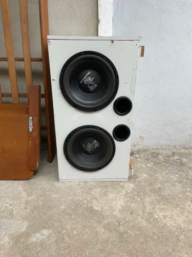 Caixa com 2 sub woofer 12 polegadas 600w cada