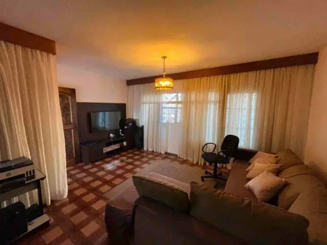 Sobrado para venda e locação comercial, com 3 quartos, sendo 1 suíte e 4 vagas, Vila Progr