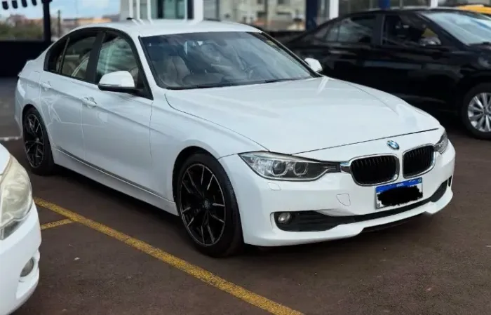 BMW 316I 1.6 TB 16V 136cv 4P 2014